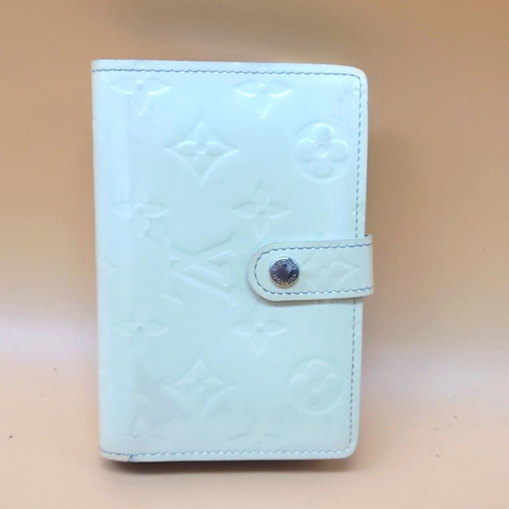 Authentic Louis Vuitton Vernis Wallet